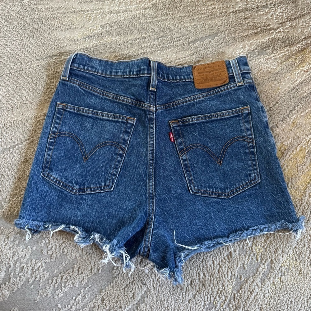 Levi’s premium denim shorts ribacage jean shorts high rise button fly Size 30 - Picture 6 of 13